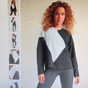 Color Block Oversized Top.  XL.  NEW